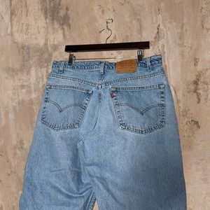 Vintage Levis 550 Jeans Relaxed Fit Light Wash Paper Tag Made in USA Red Tab 90s